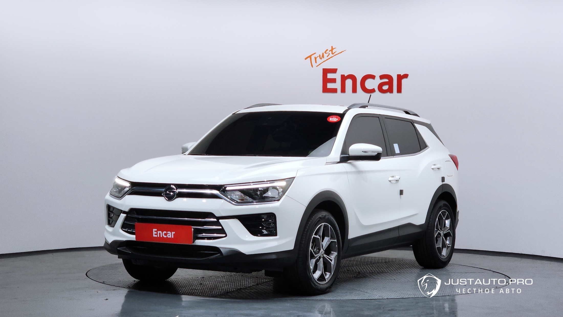 Автомобиль KG_Mobility_Ssangyong KORANDO