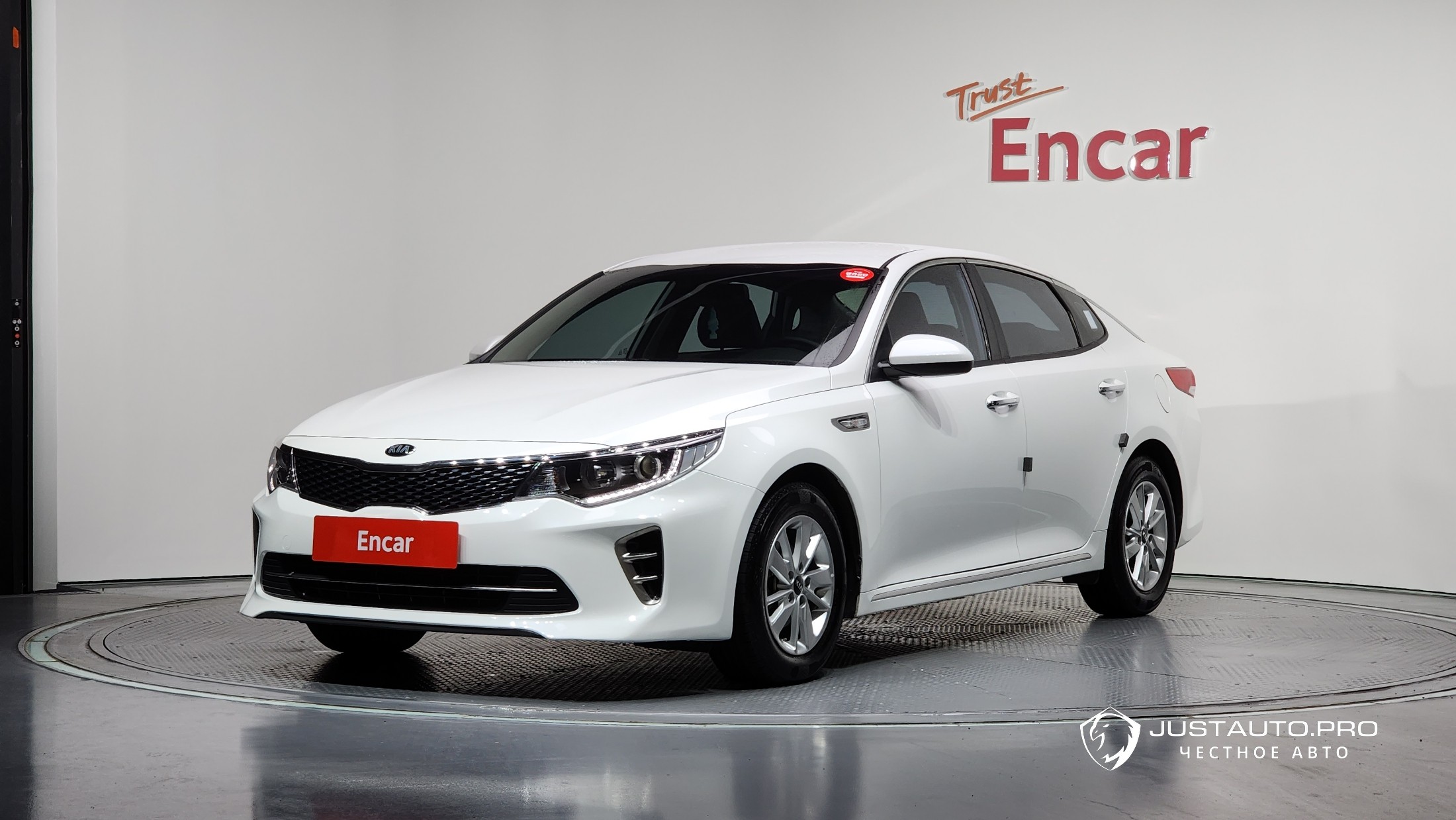 Автомобиль Kia K5