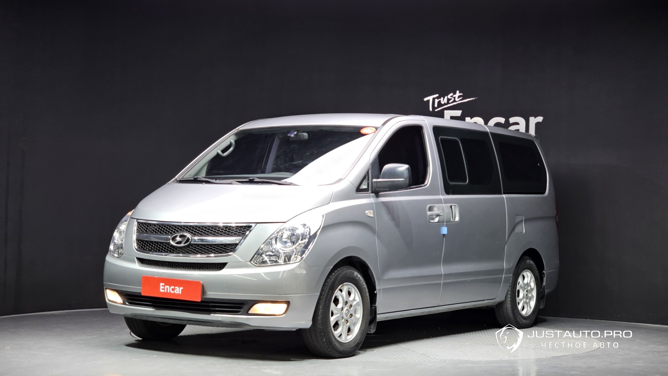 Автомобиль Hyundai Starex