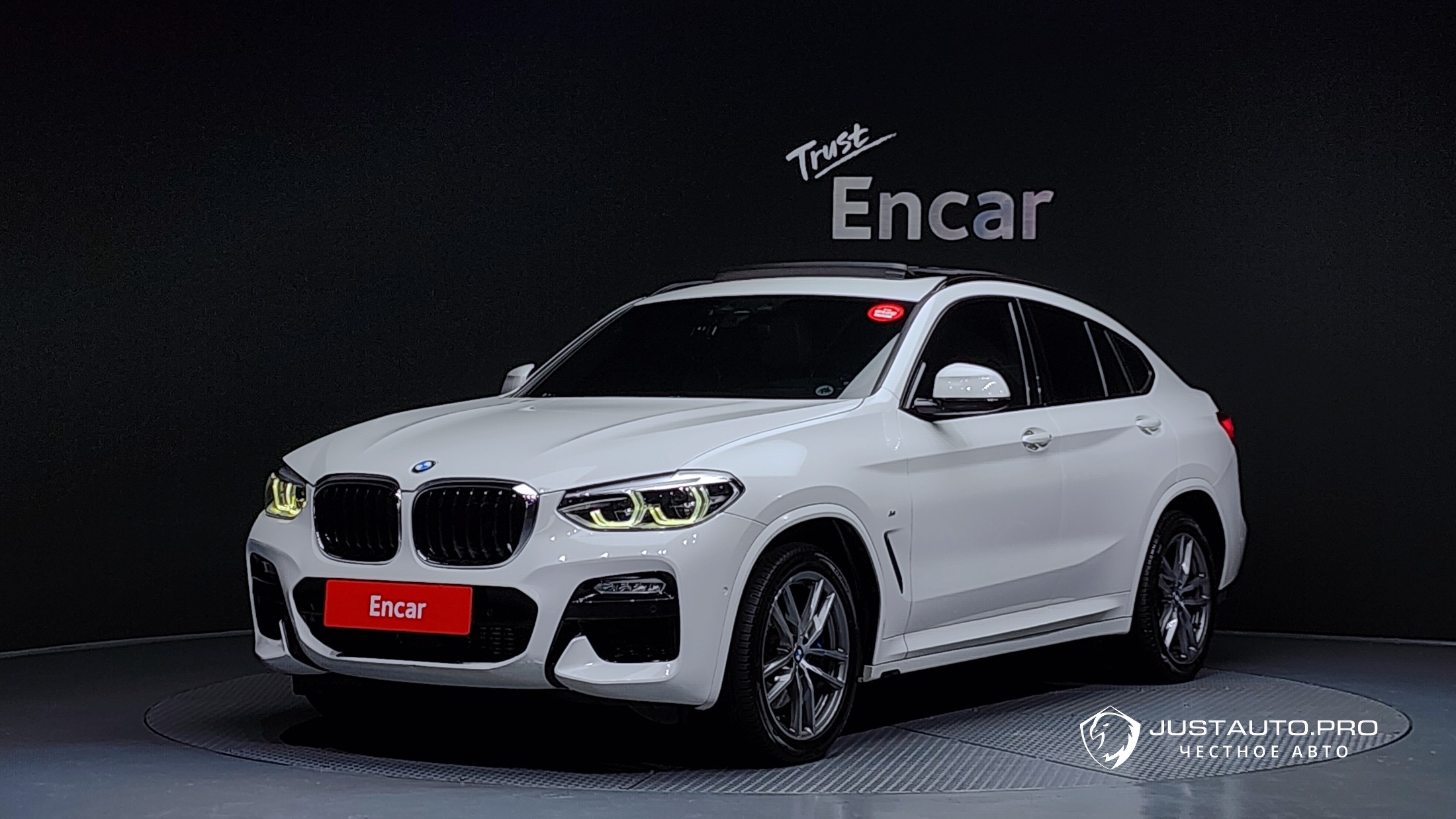Автомобиль BMW X4