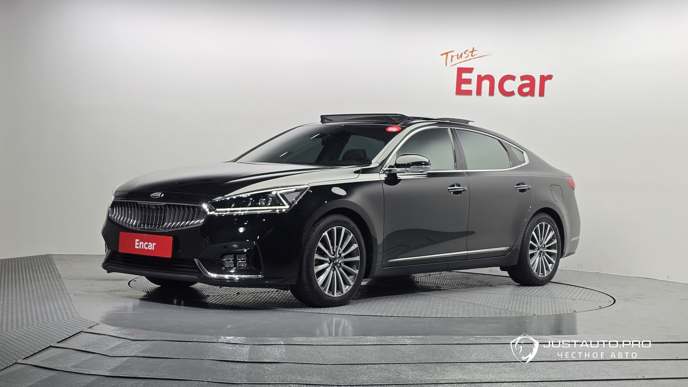 Автомобиль Kia K7