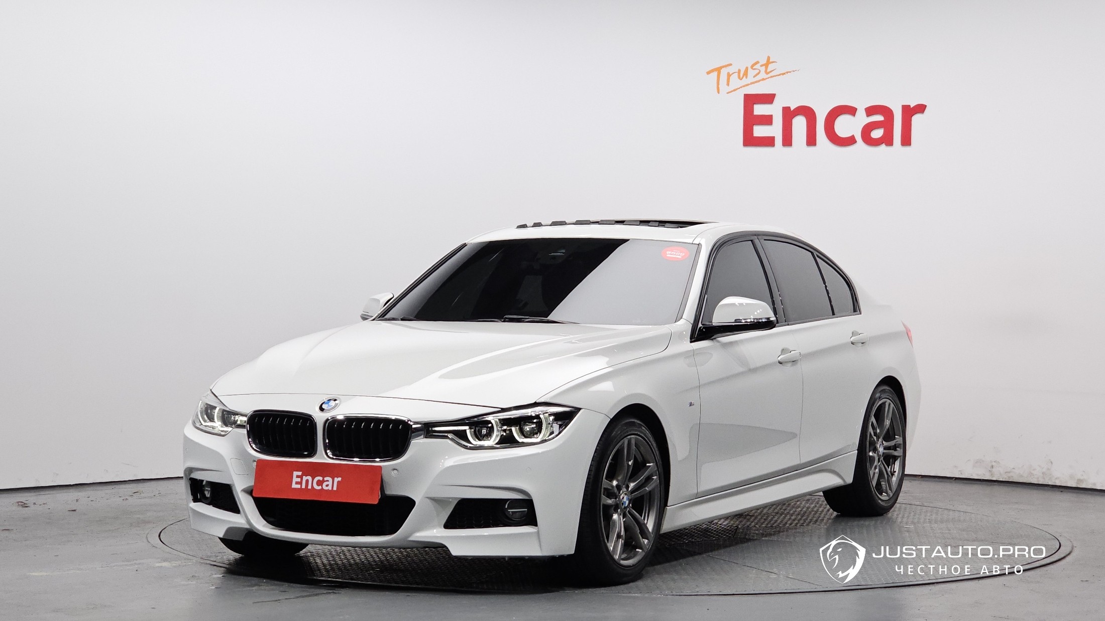 Автомобиль BMW 3-Series