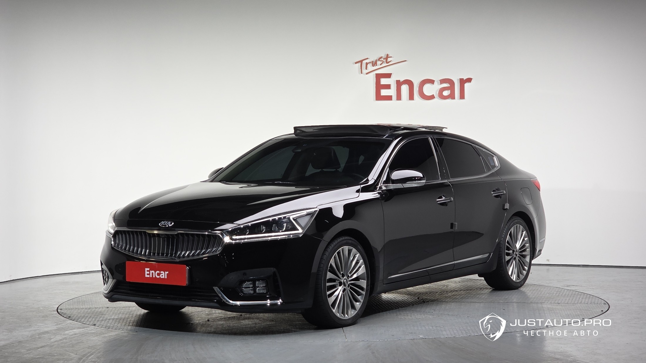 Автомобиль Kia K7