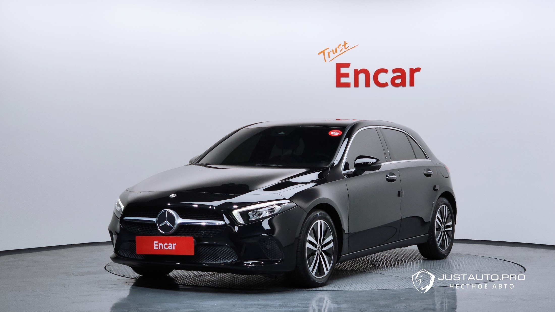 Автомобиль Mercedes-Benz A-Class