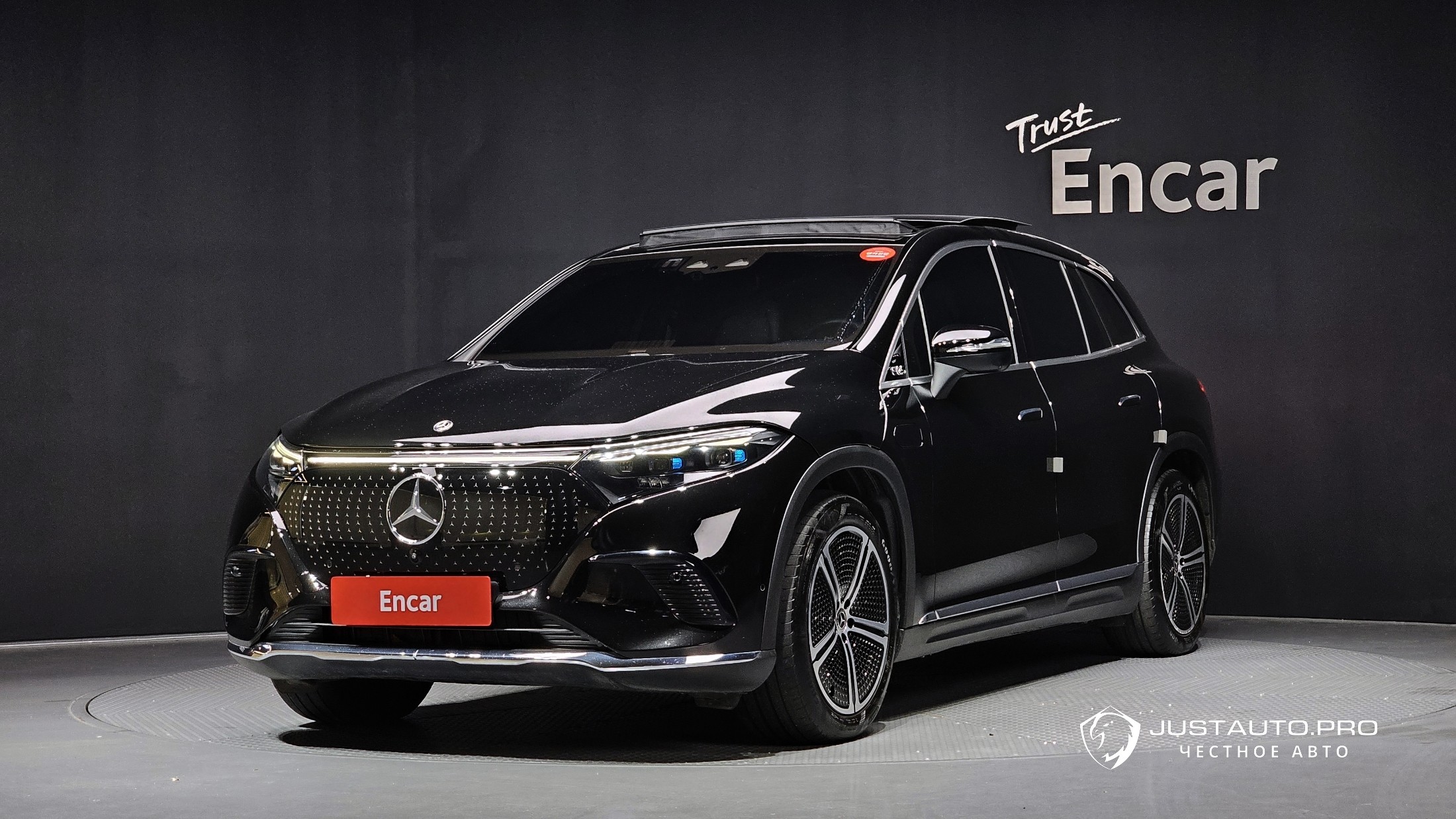 Автомобиль Mercedes-Benz EQS