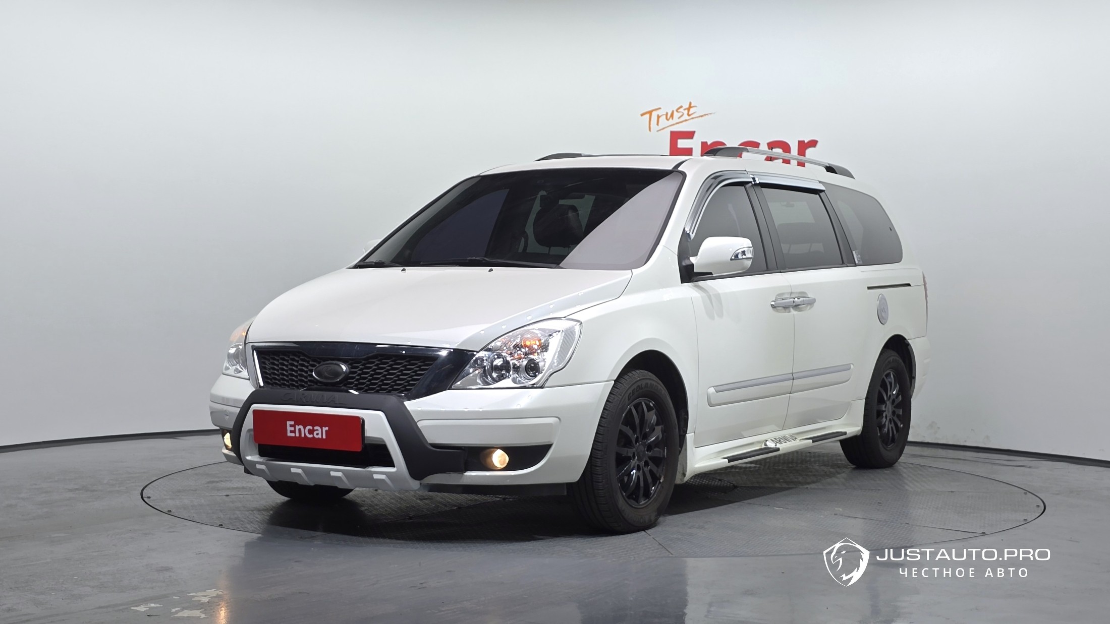 Автомобиль Kia Canival