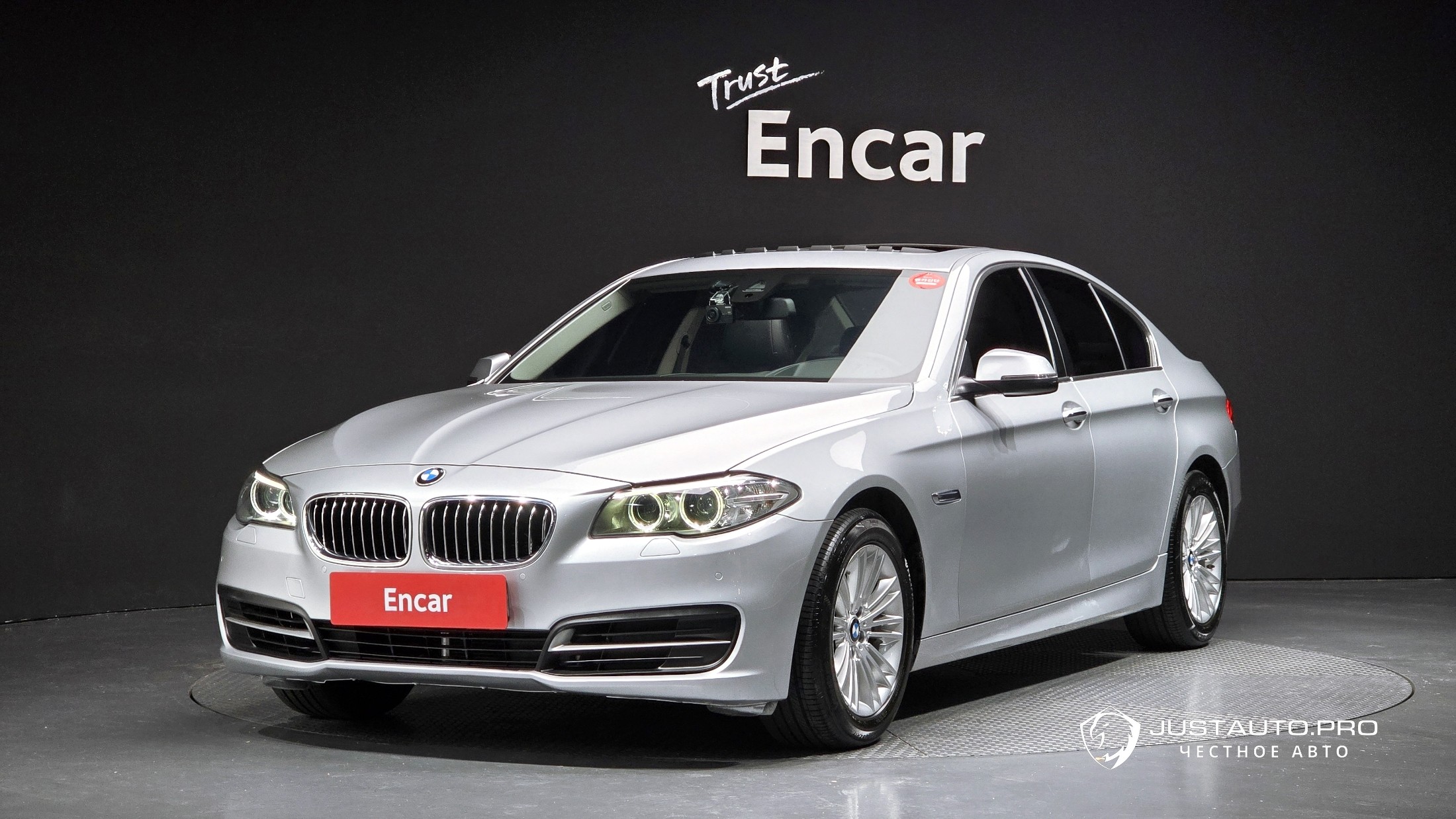 Автомобиль BMW 5-Series