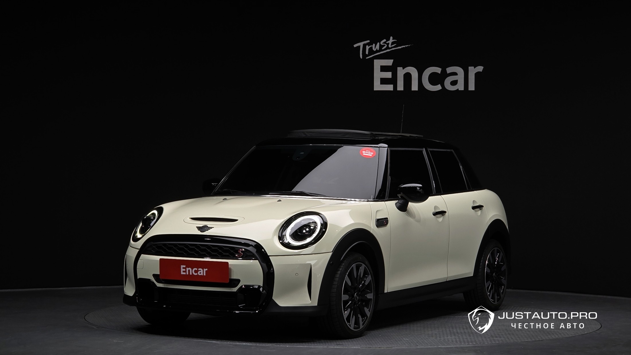 Автомобиль Mini Cooper