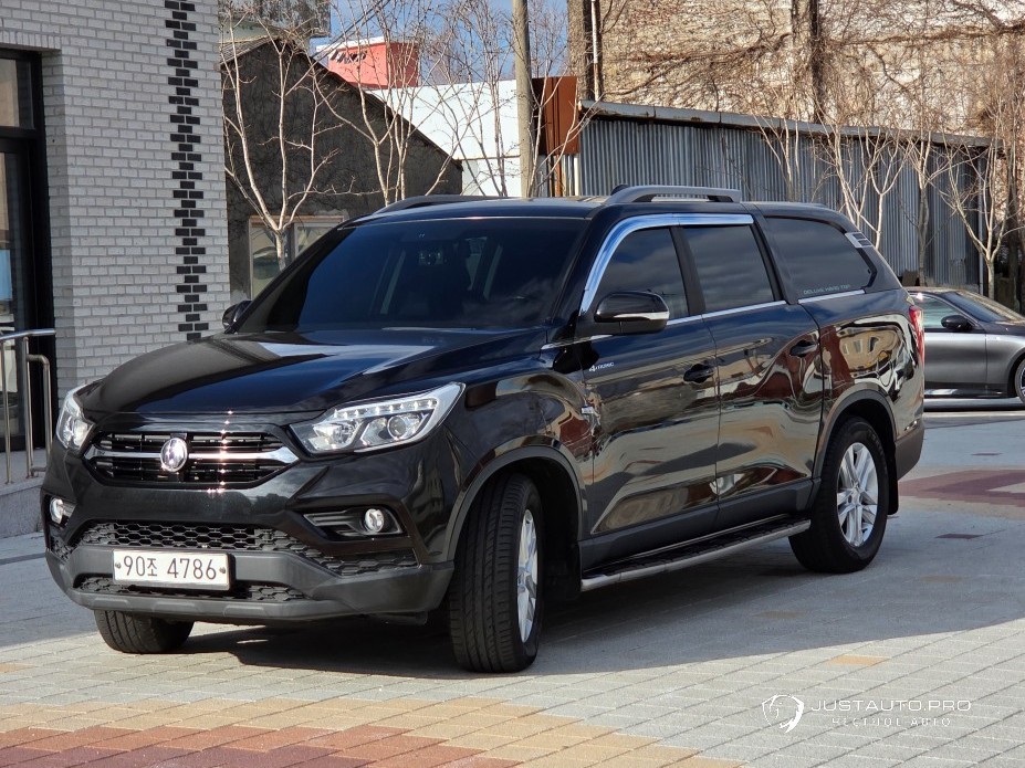 Автомобиль KG_Mobility_Ssangyong Rexton