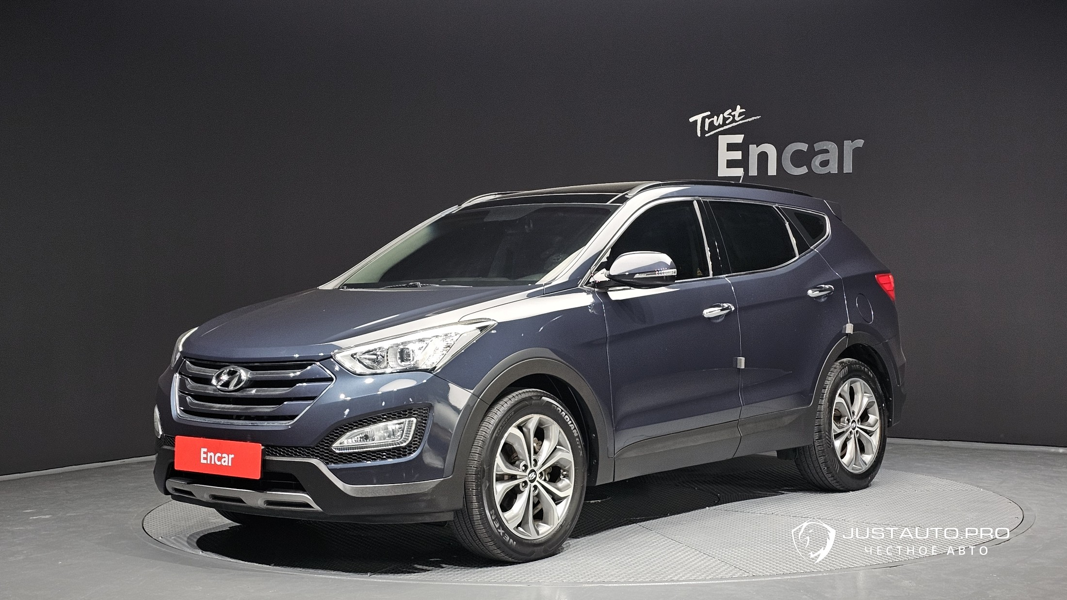Автомобиль Hyundai Santafe