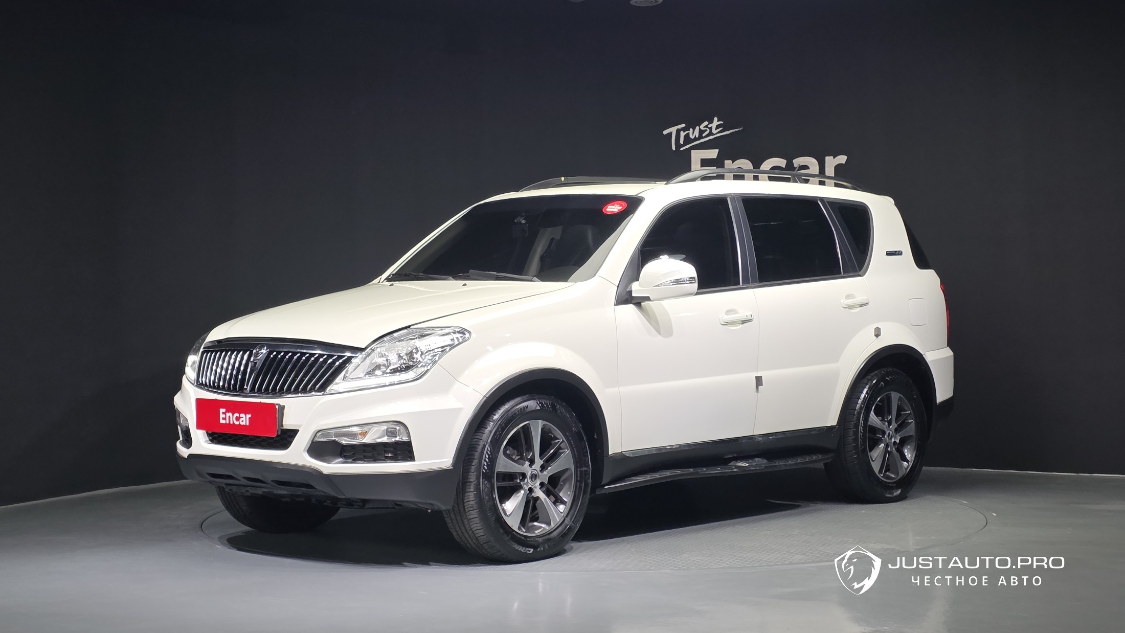 Автомобиль KG_Mobility_Ssangyong Rexton