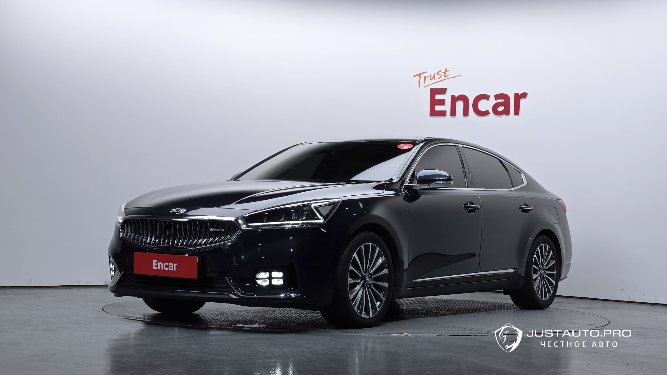 Автомобиль Kia K7