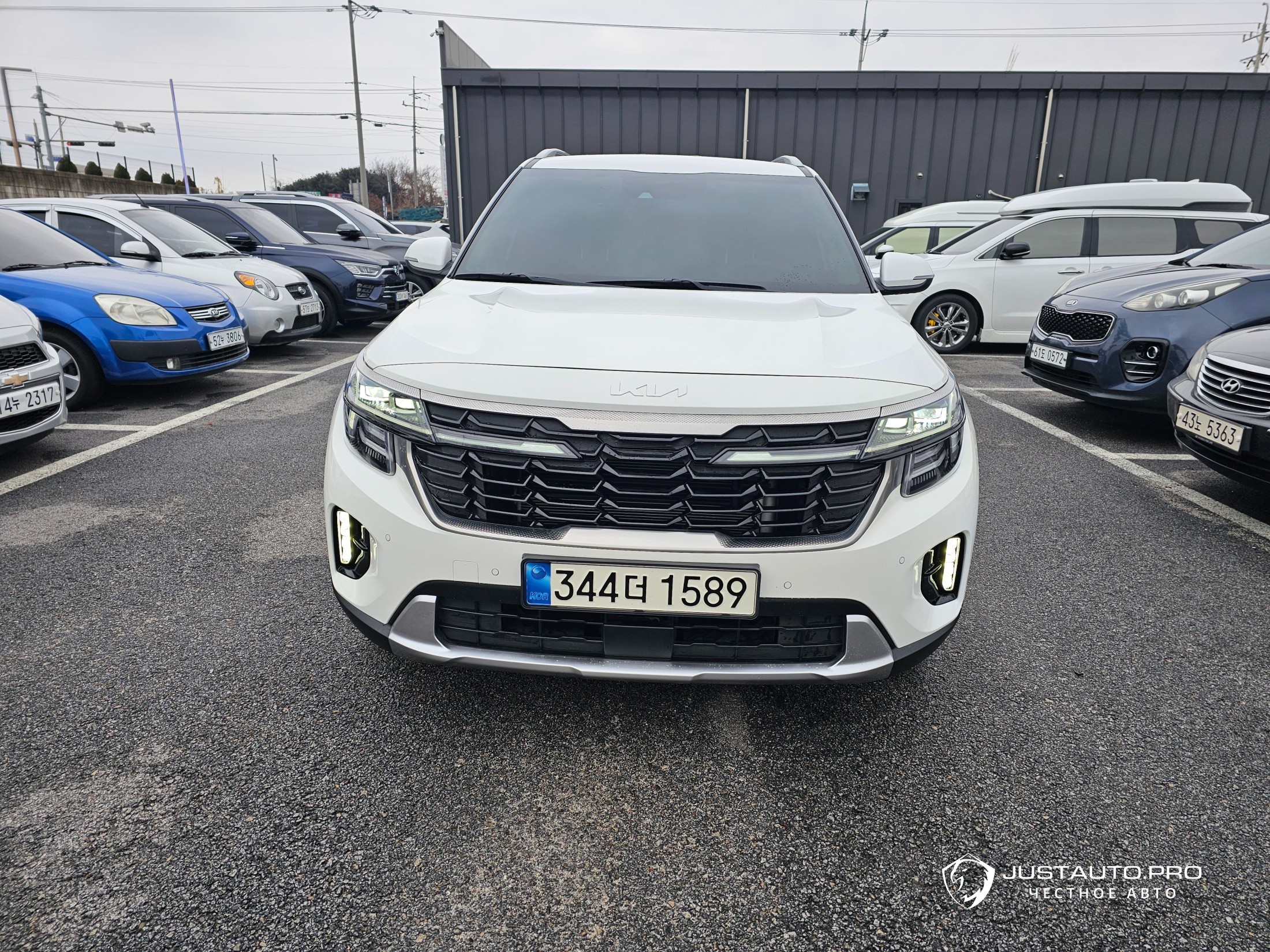 Автомобиль Kia Seltos