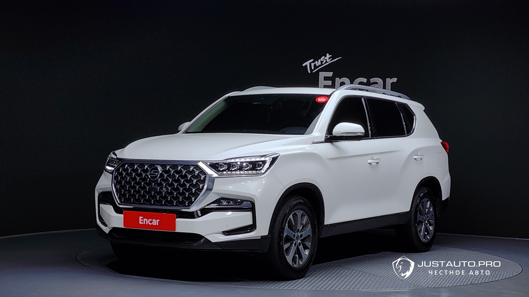 Автомобиль KG_Mobility_Ssangyong Rexton