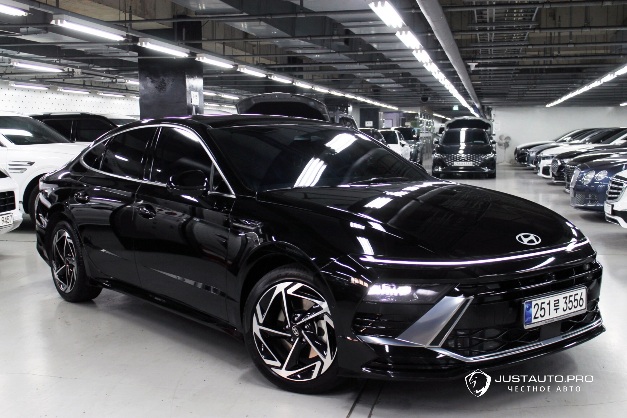 Автомобиль Hyundai Sonata