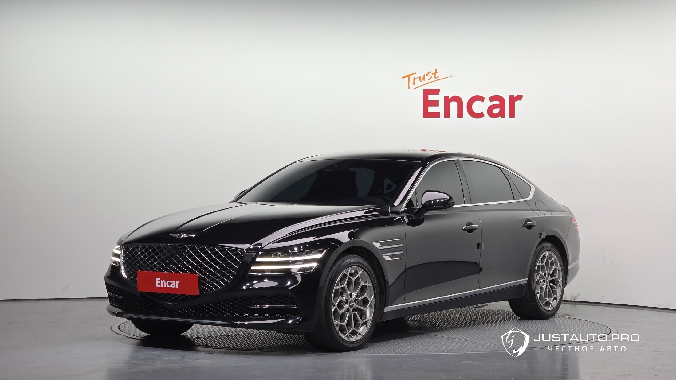 Автомобиль Genesis G80