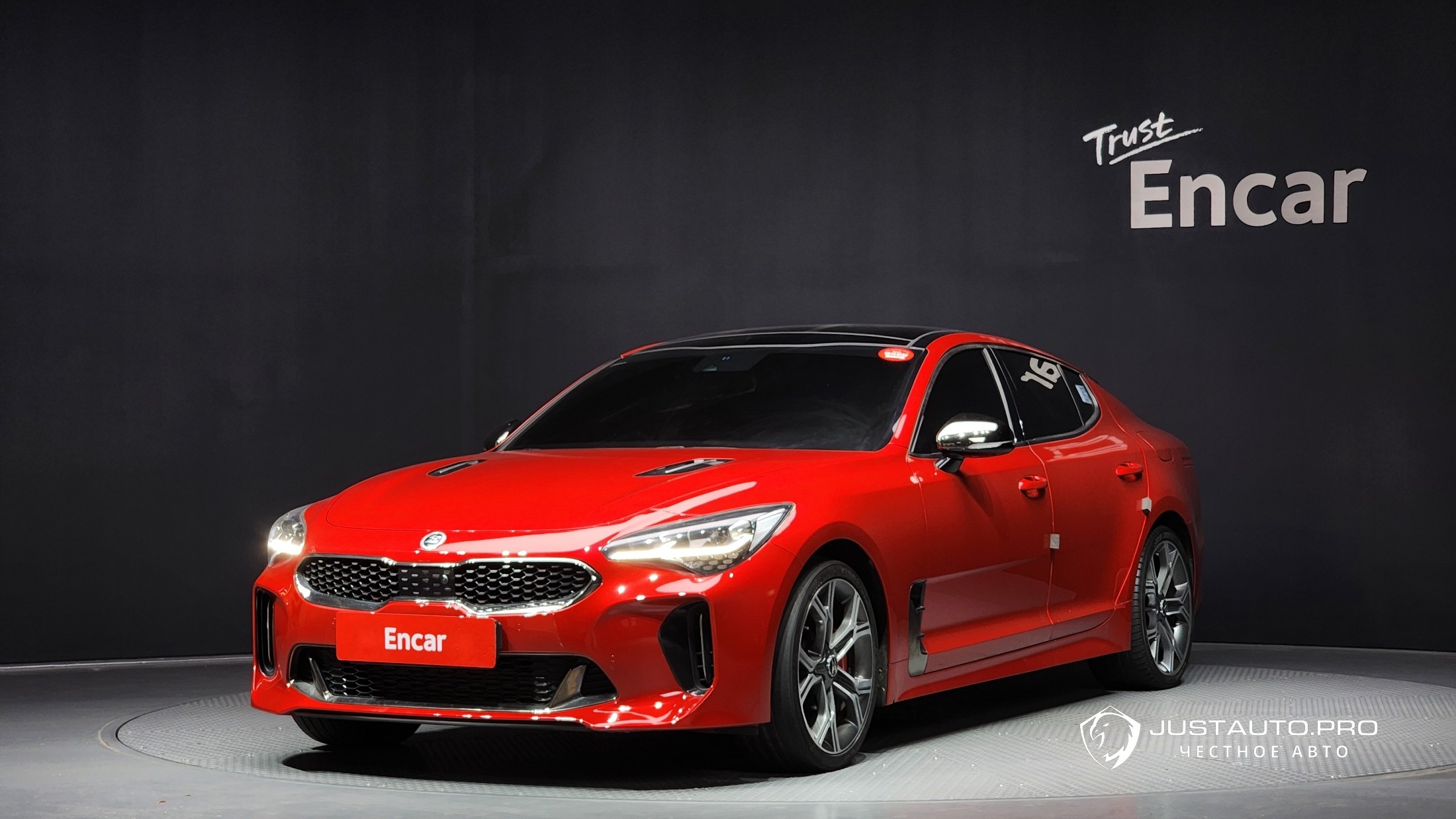 Автомобиль Kia Stinger