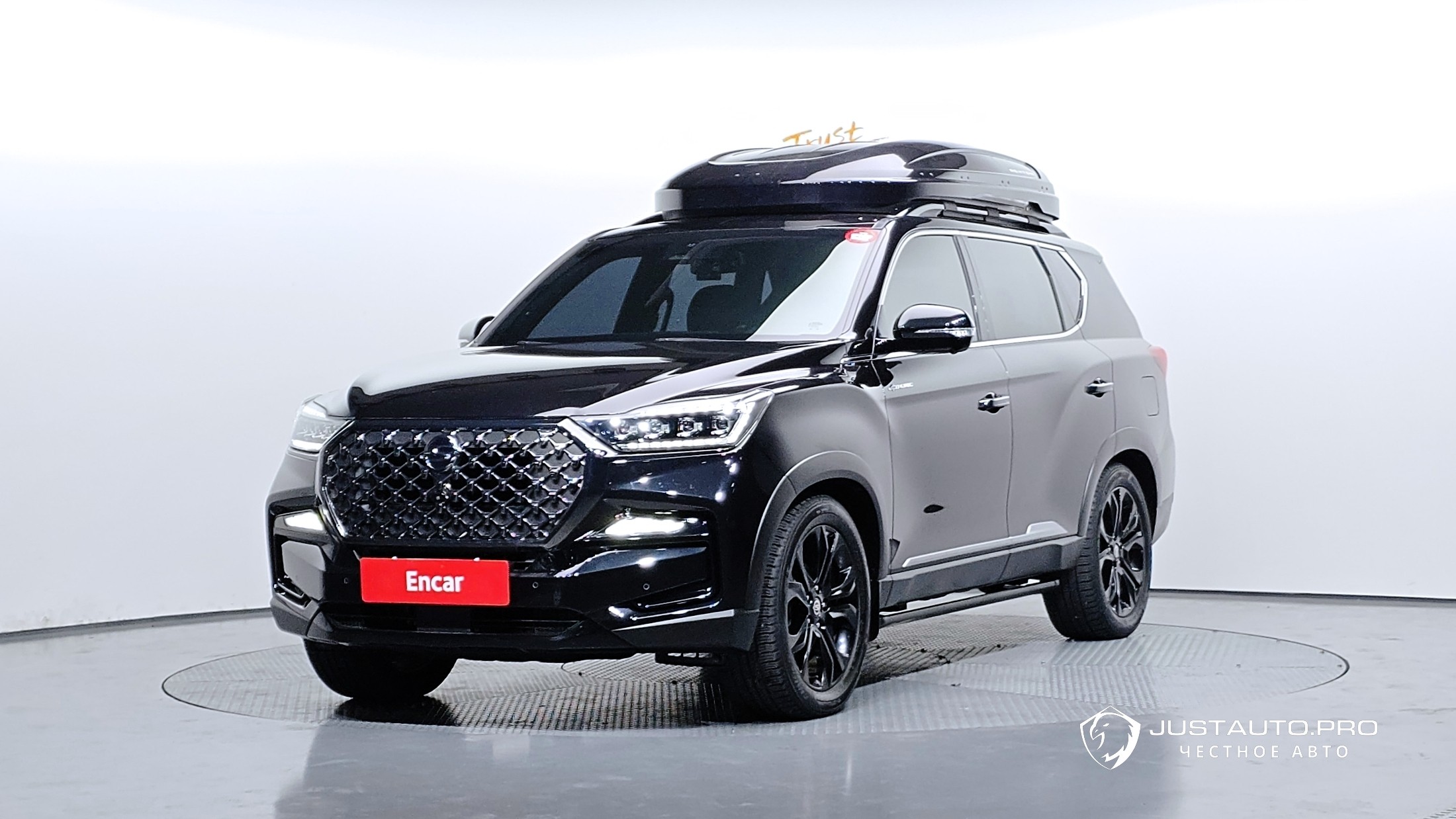 Автомобиль KG_Mobility_Ssangyong Rexton
