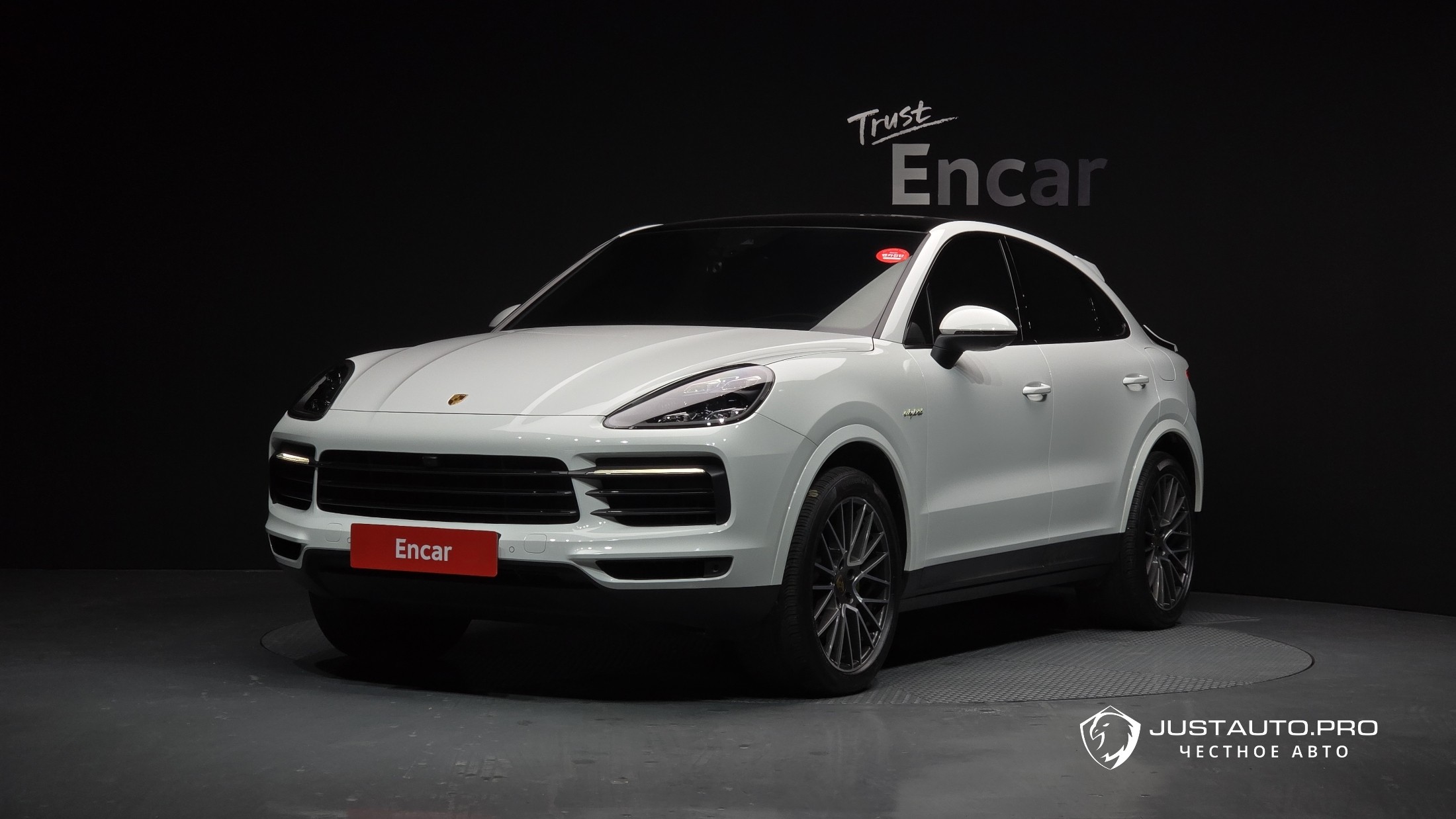 Автомобиль Porsche Cayenne