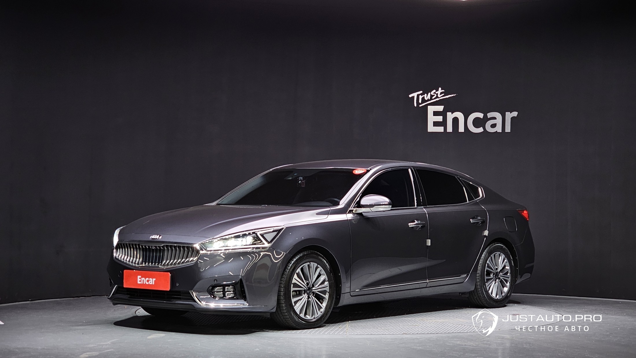 Автомобиль Kia K7