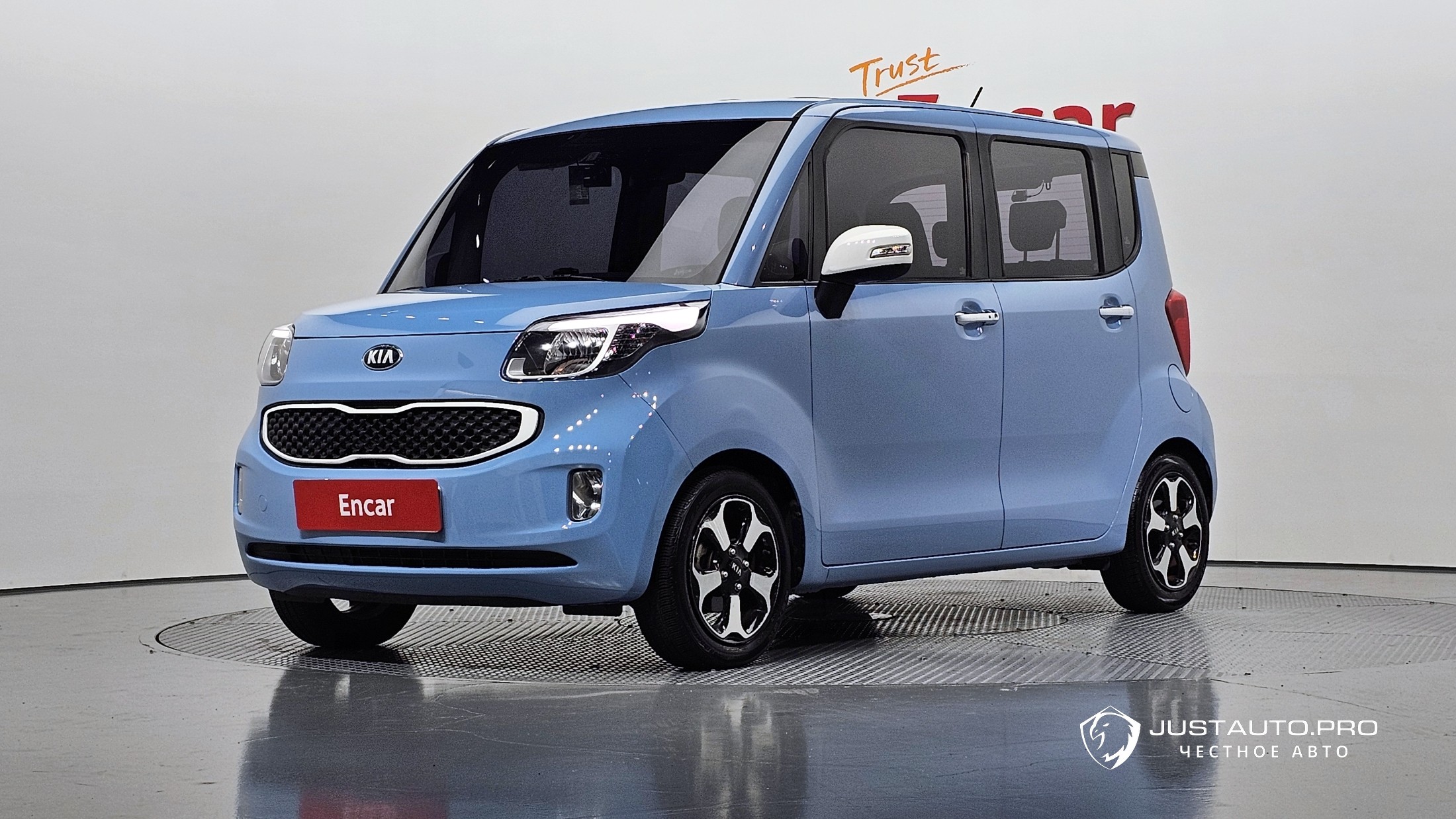 Автомобиль Kia RAY