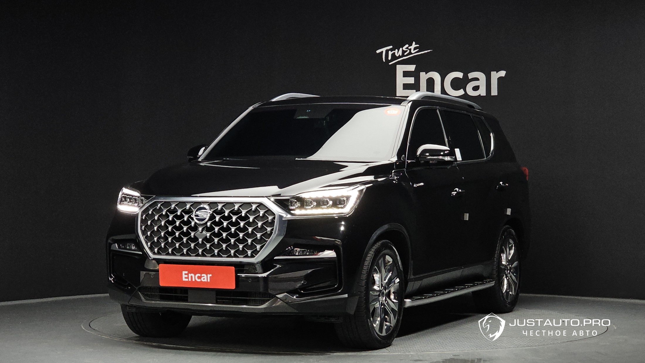 Автомобиль KG_Mobility_Ssangyong Rexton