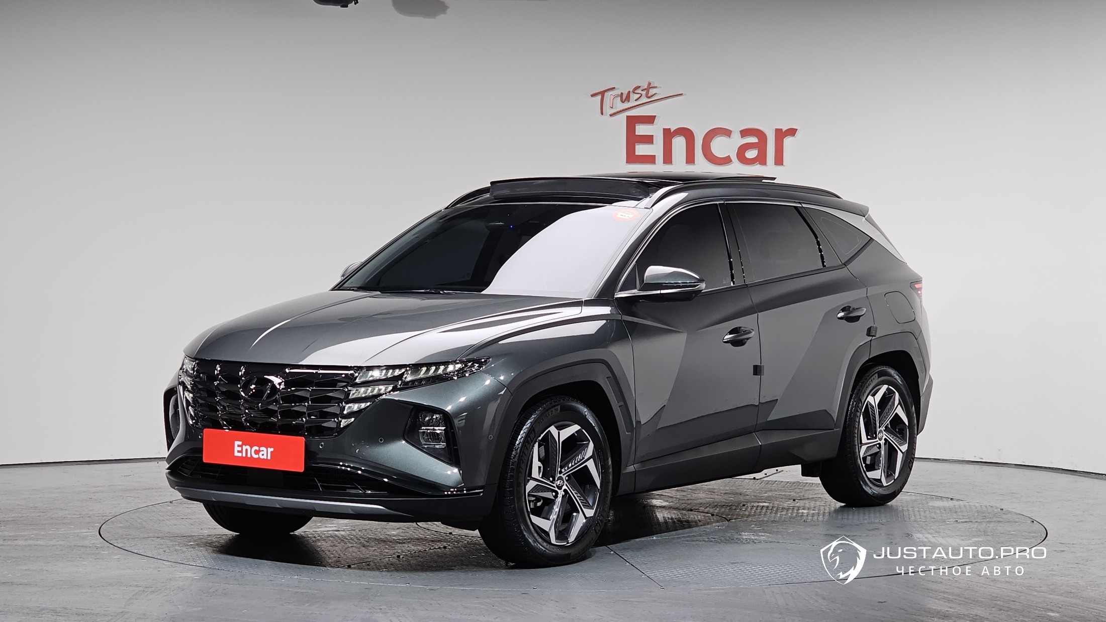 Автомобиль Hyundai Tucson