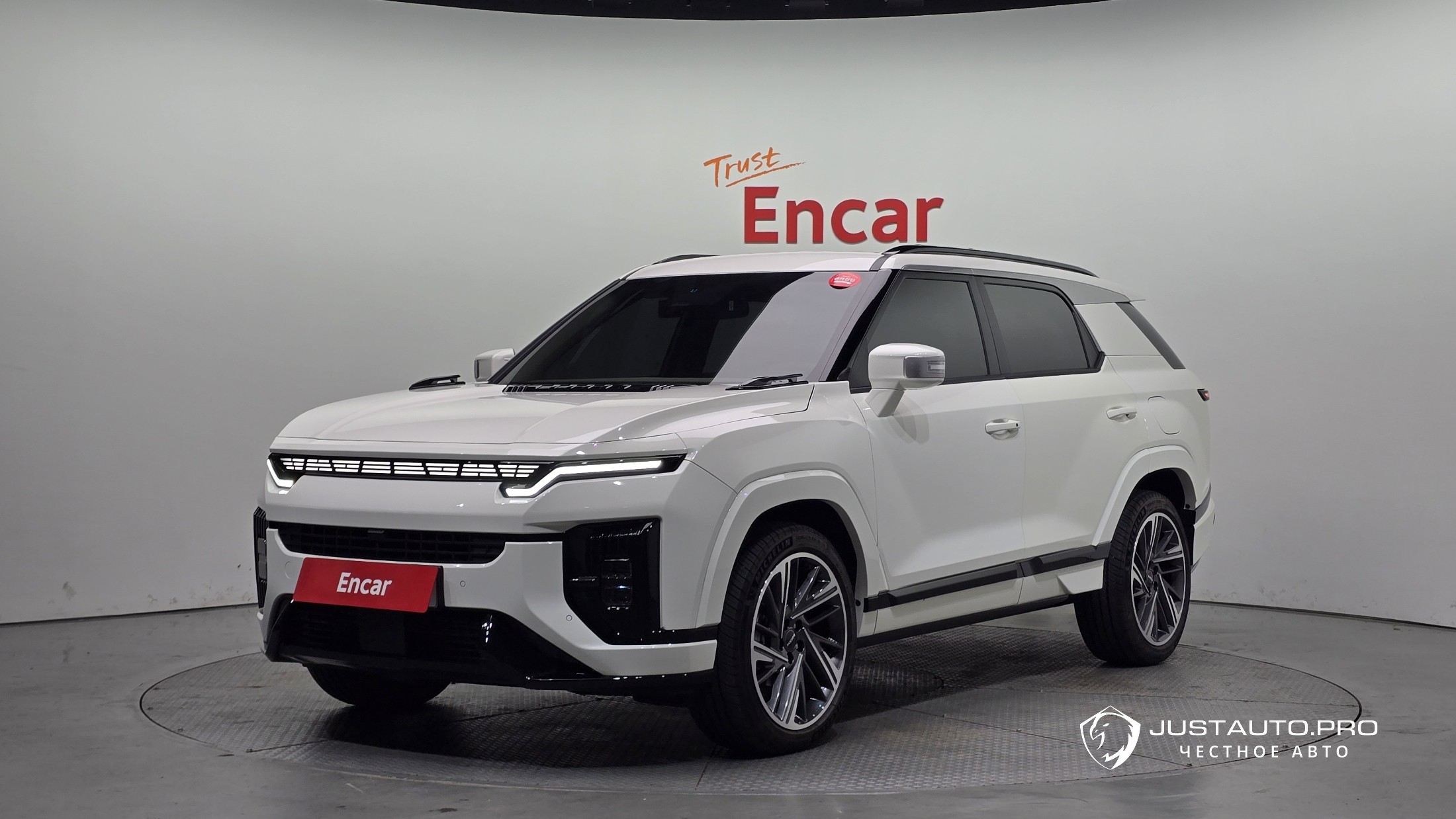 Автомобиль KG_Mobility_Ssangyong Actyon