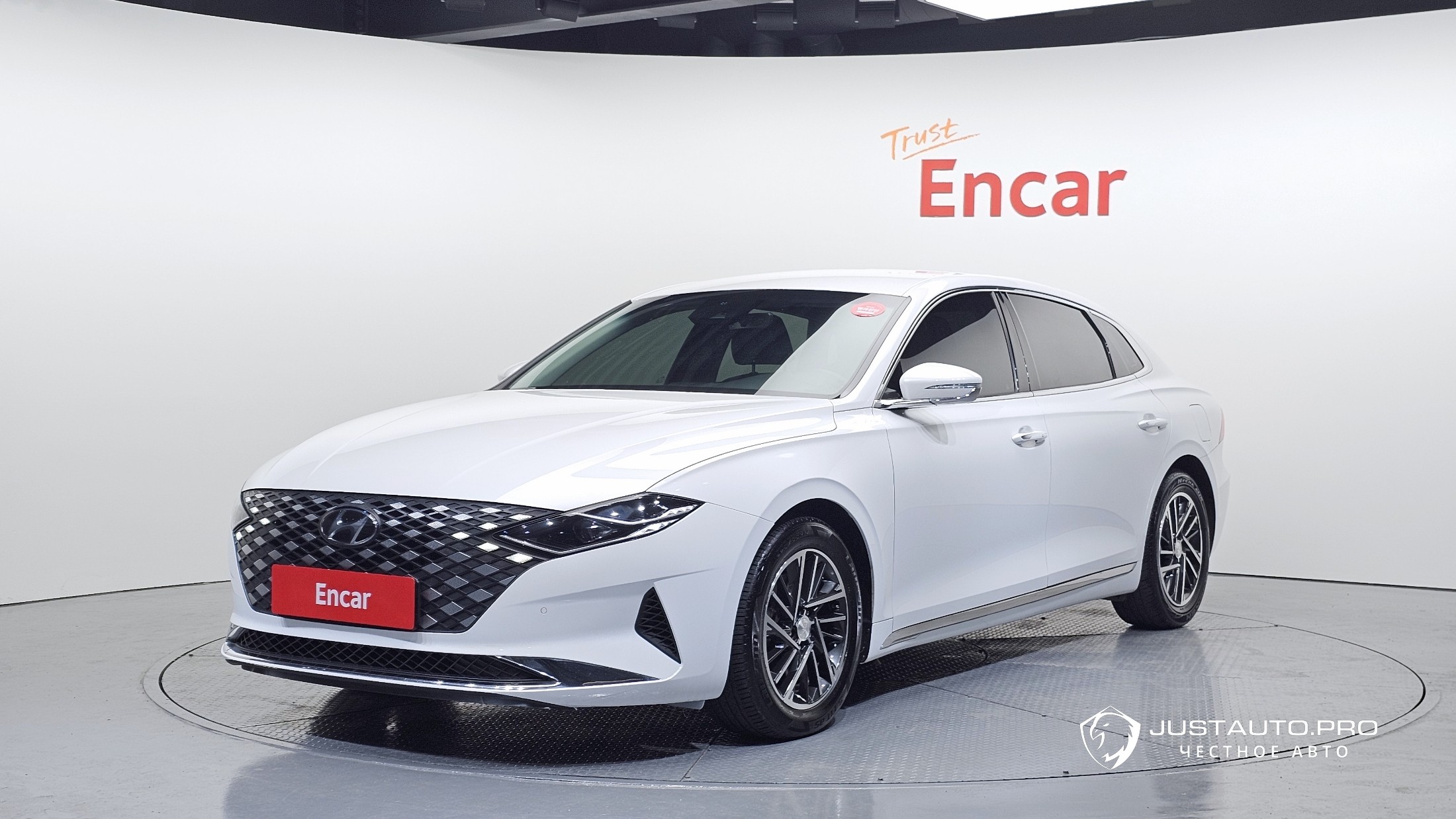 Автомобиль Hyundai Grandeur