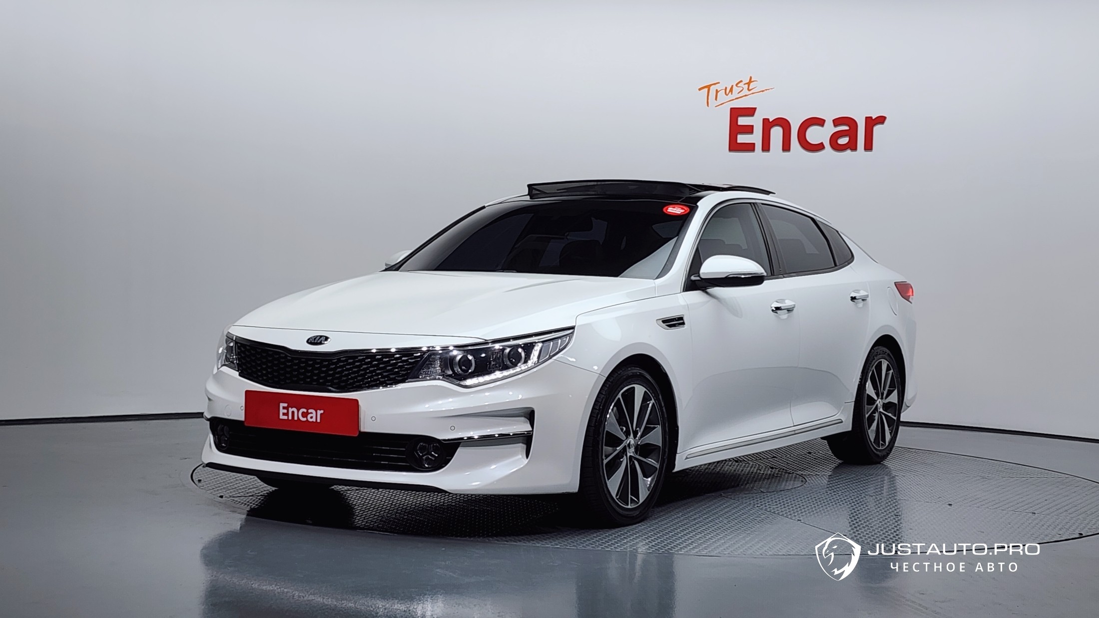 Автомобиль Kia K5