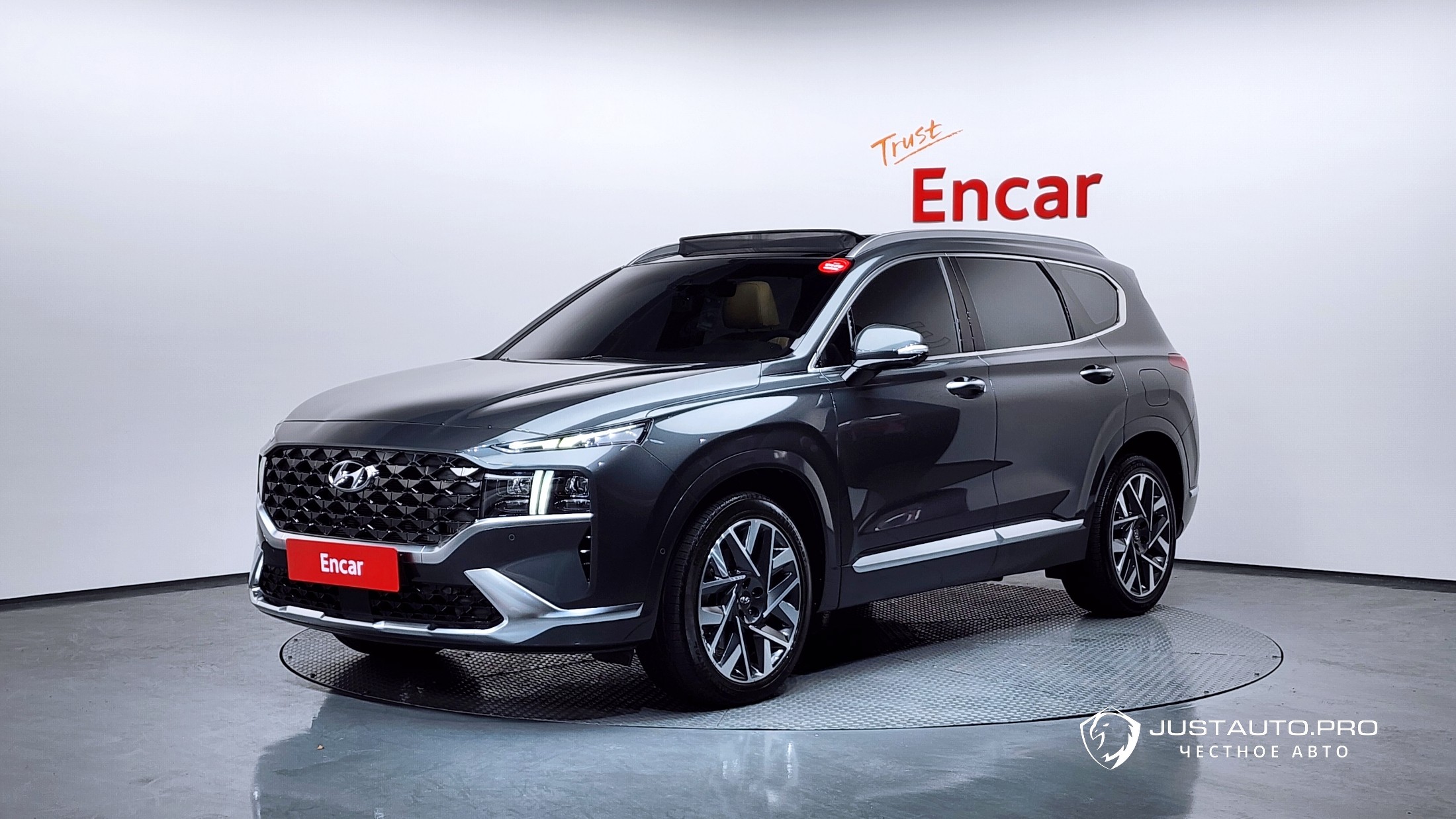 Автомобиль Hyundai Santafe