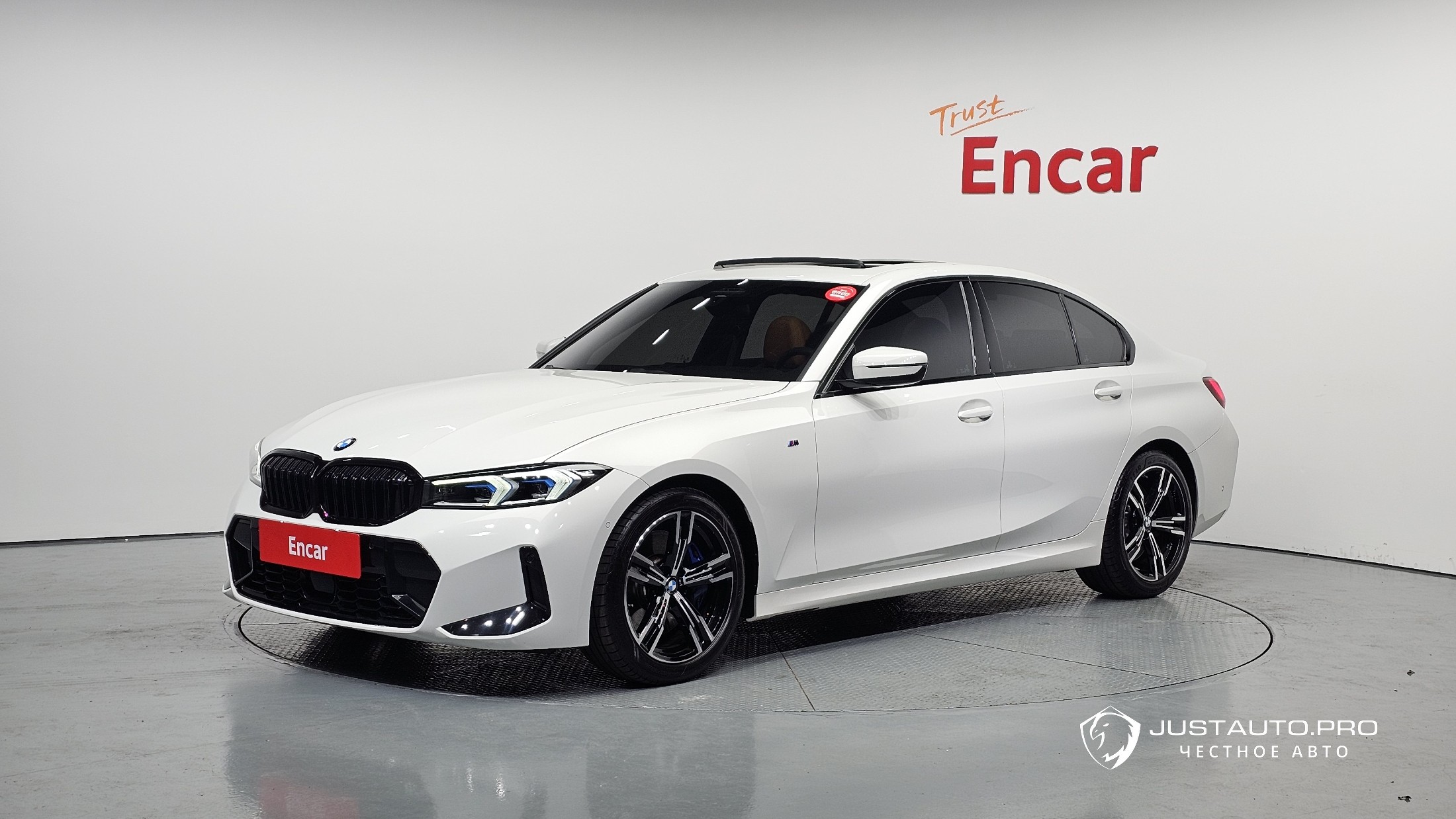 Автомобиль BMW 3-Series