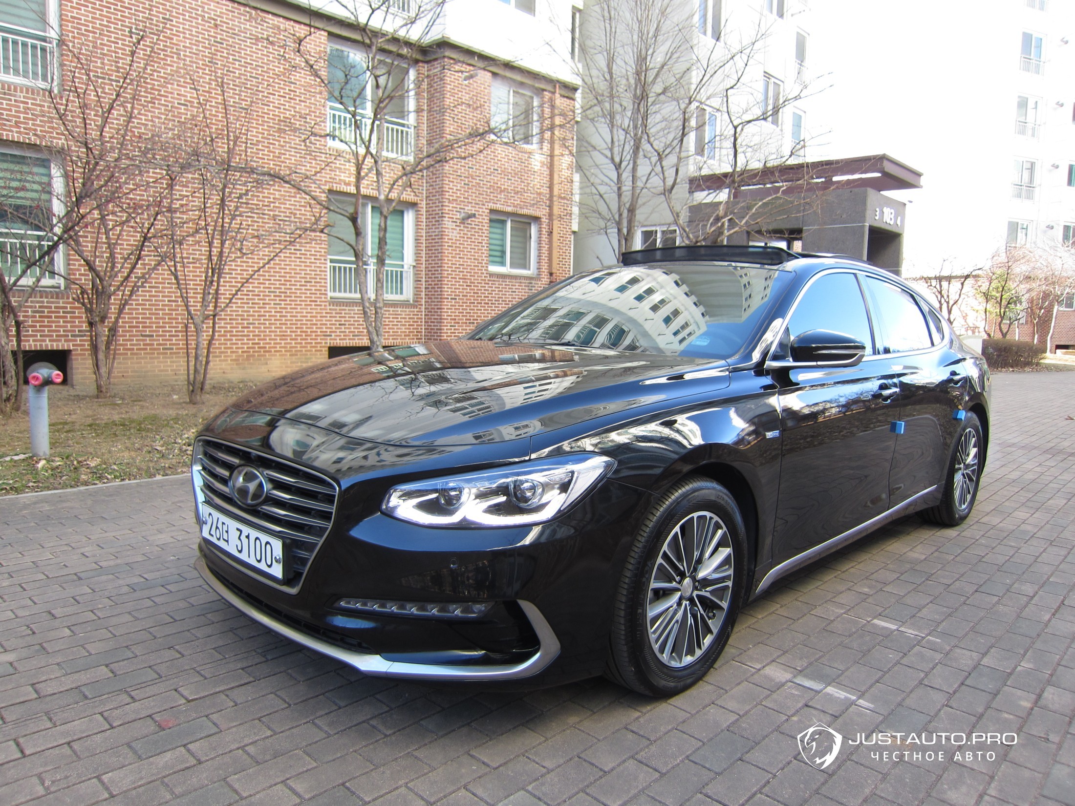 Автомобиль Hyundai Grandeur