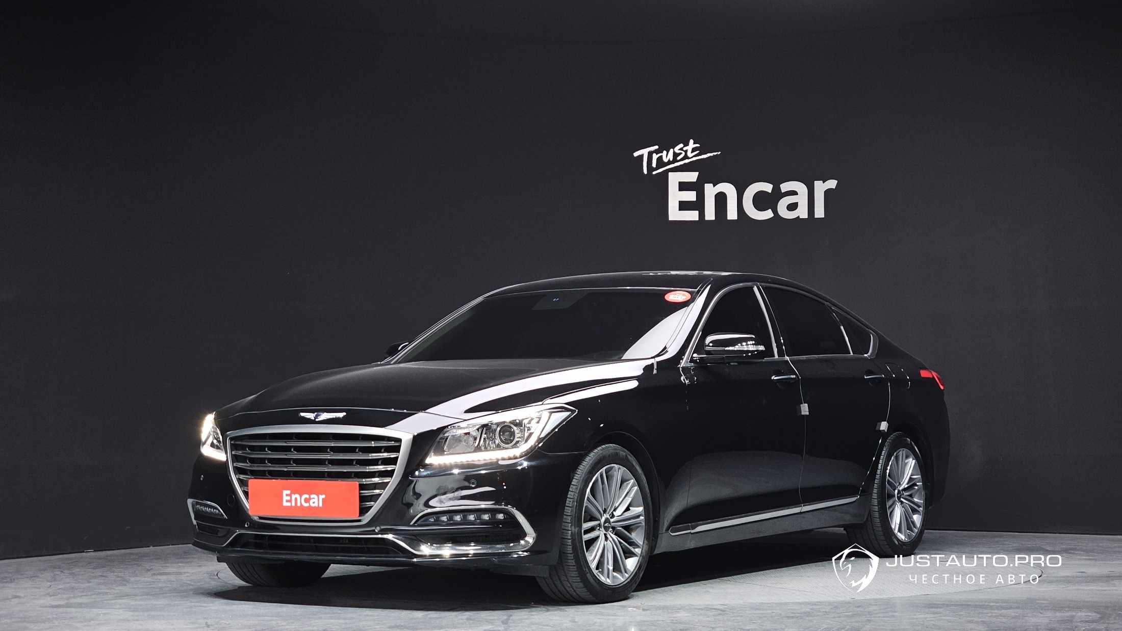 Автомобиль Genesis G80