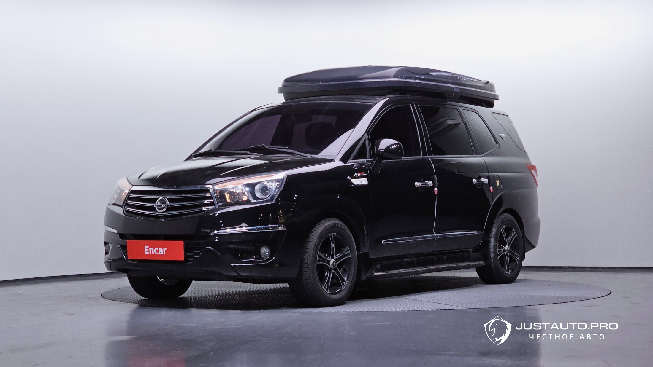 Автомобиль KG_Mobility_Ssangyong KORANDO
