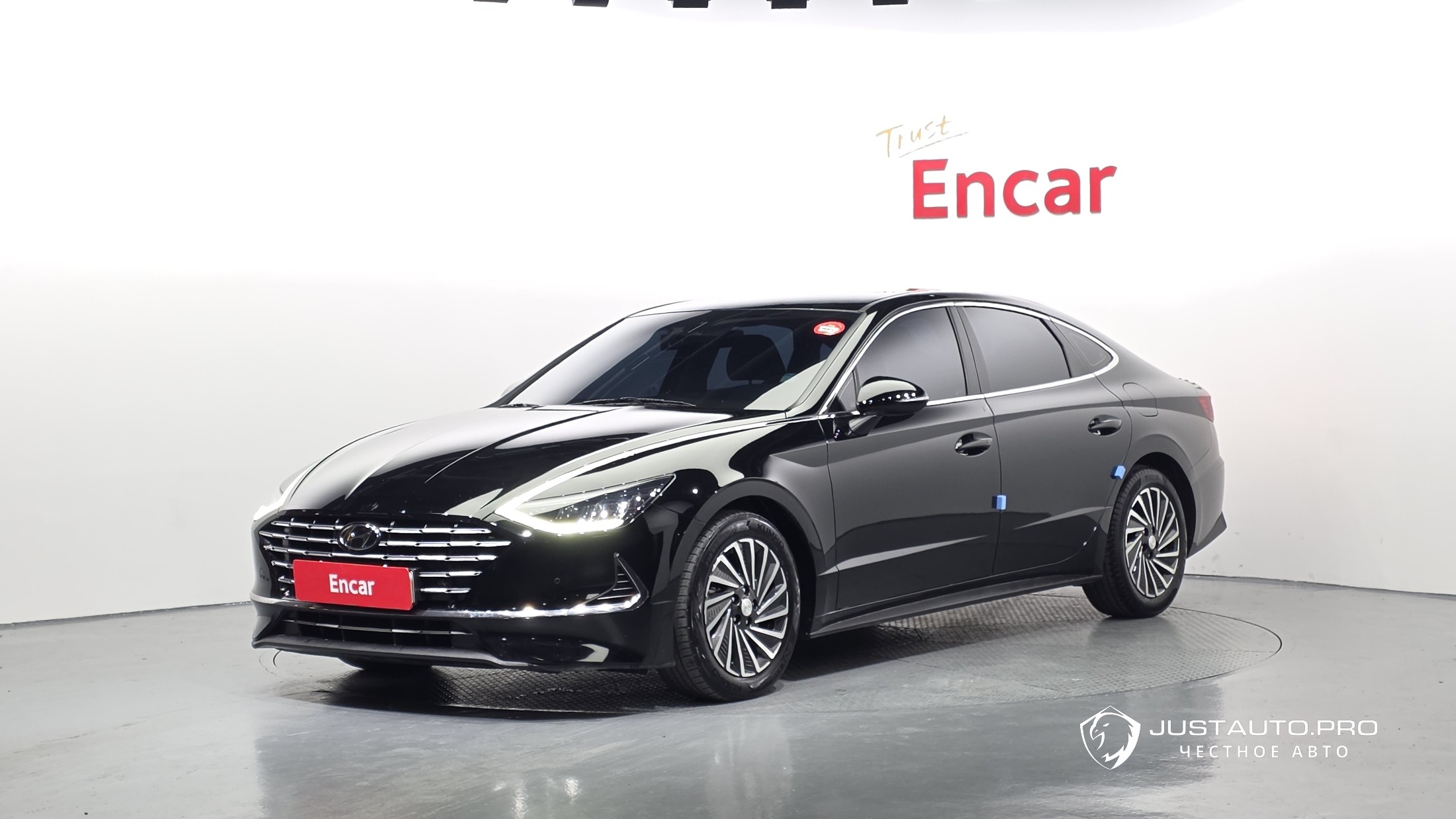 Автомобиль Hyundai Sonata