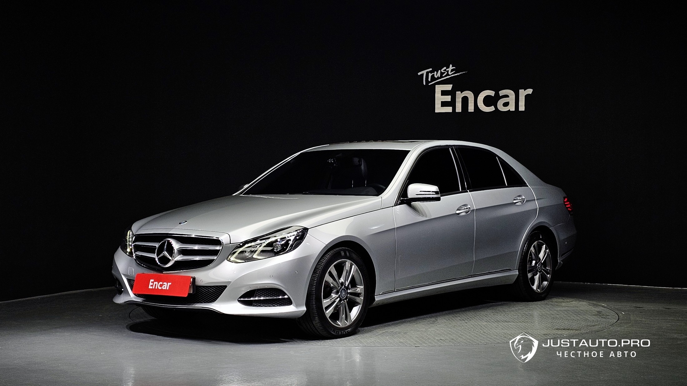 Автомобиль Mercedes-Benz E-Class
