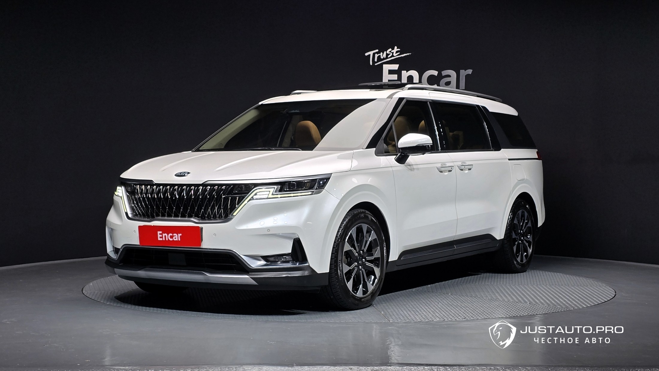 Автомобиль Kia Canival