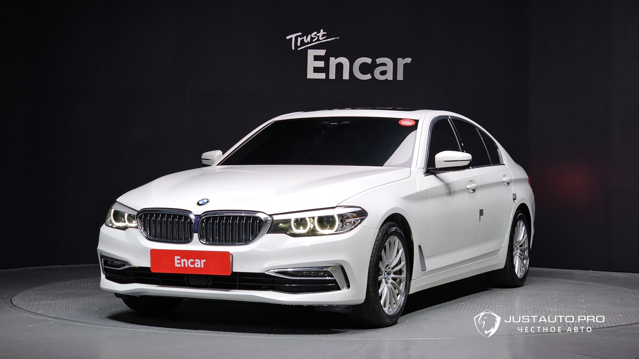 Автомобиль BMW 5-Series