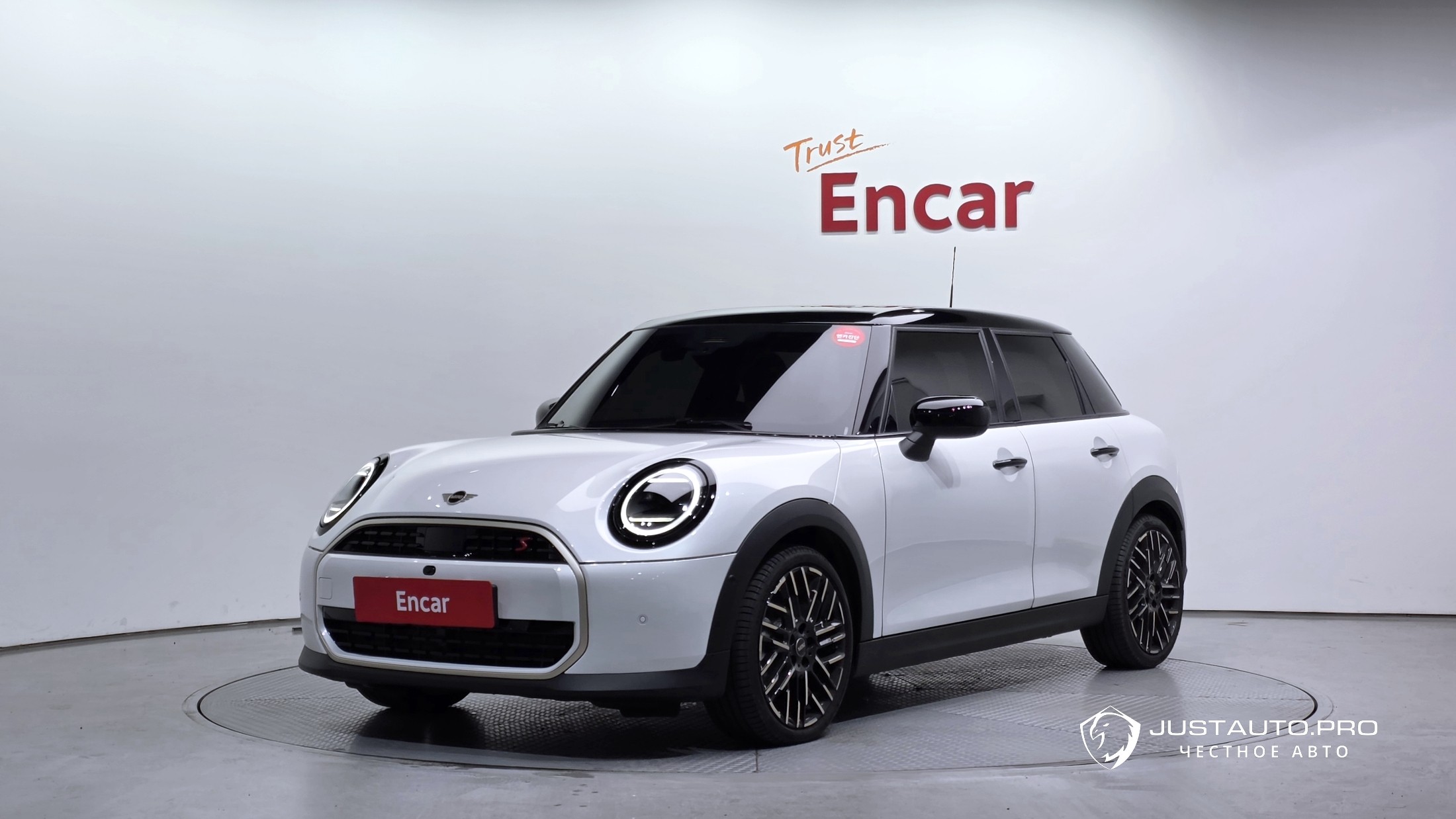 Автомобиль Mini Cooper