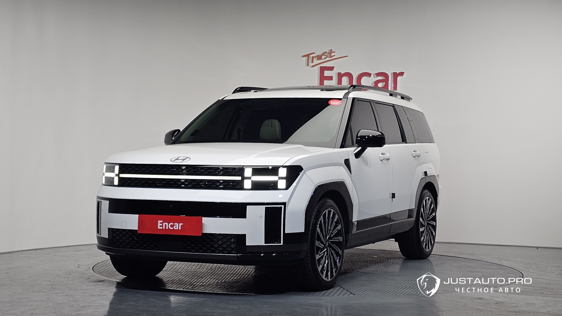 Автомобиль Hyundai Santafe