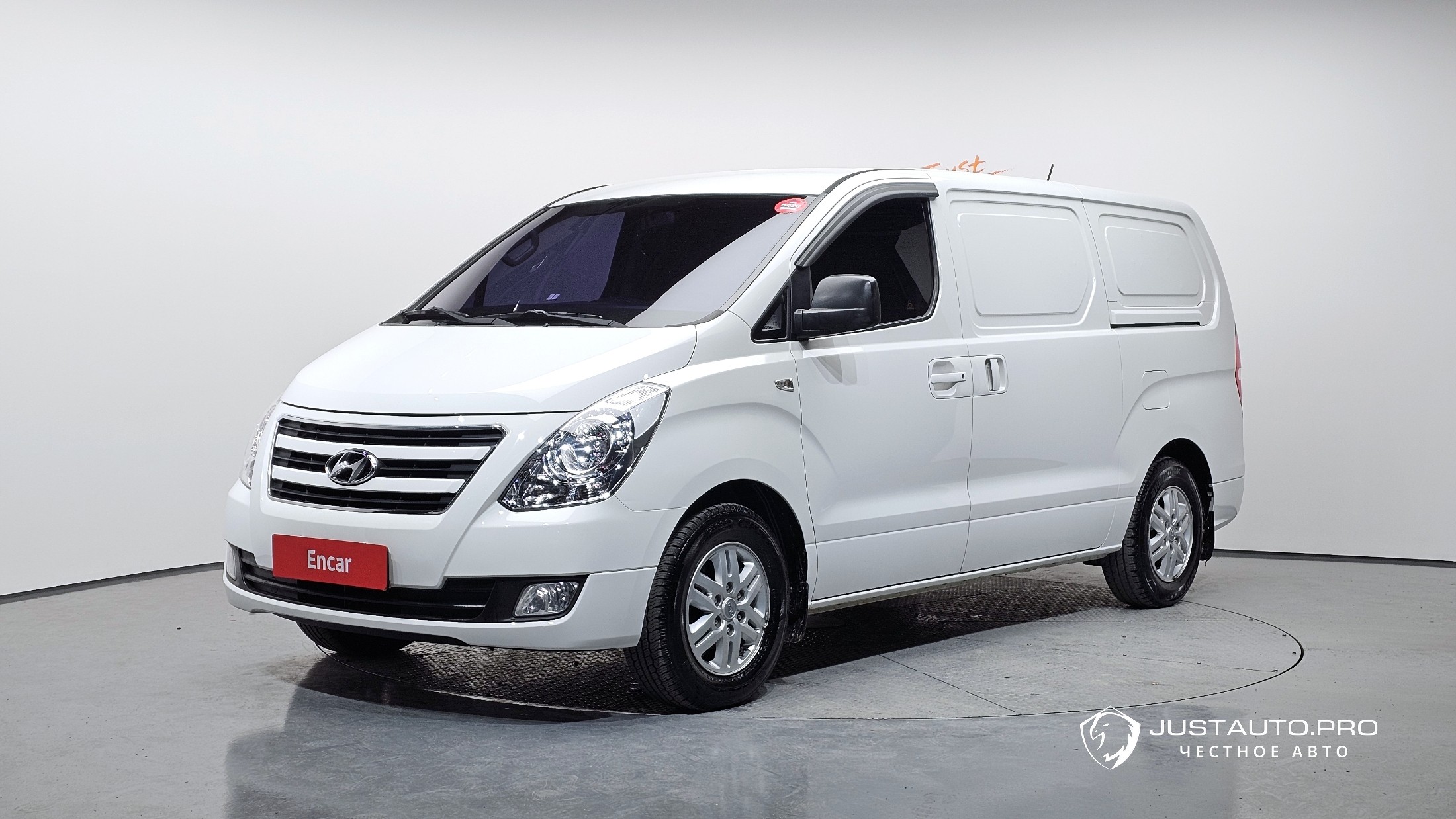 Автомобиль Hyundai Starex