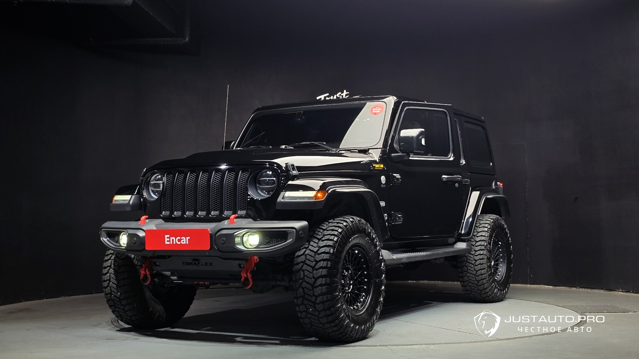 Автомобиль Jeep Wrangler
