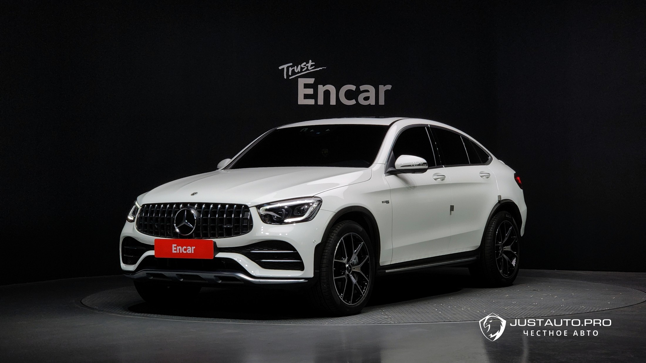 Автомобиль Mercedes-Benz GLC-Class