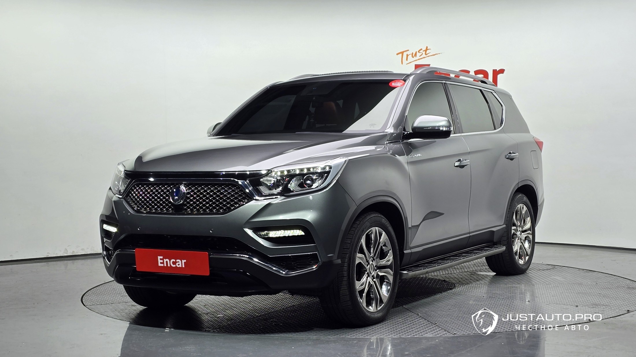Автомобиль KG_Mobility_Ssangyong Rexton