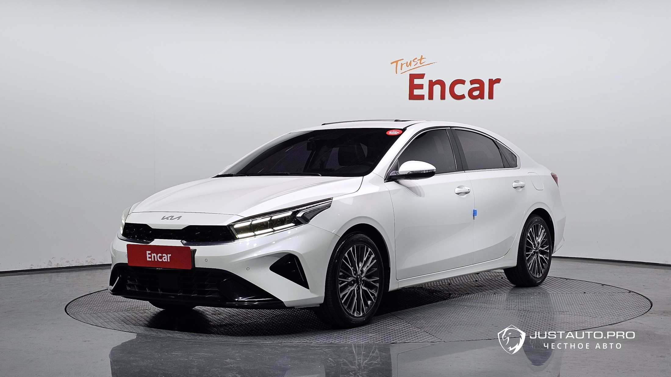 Автомобиль Kia K3