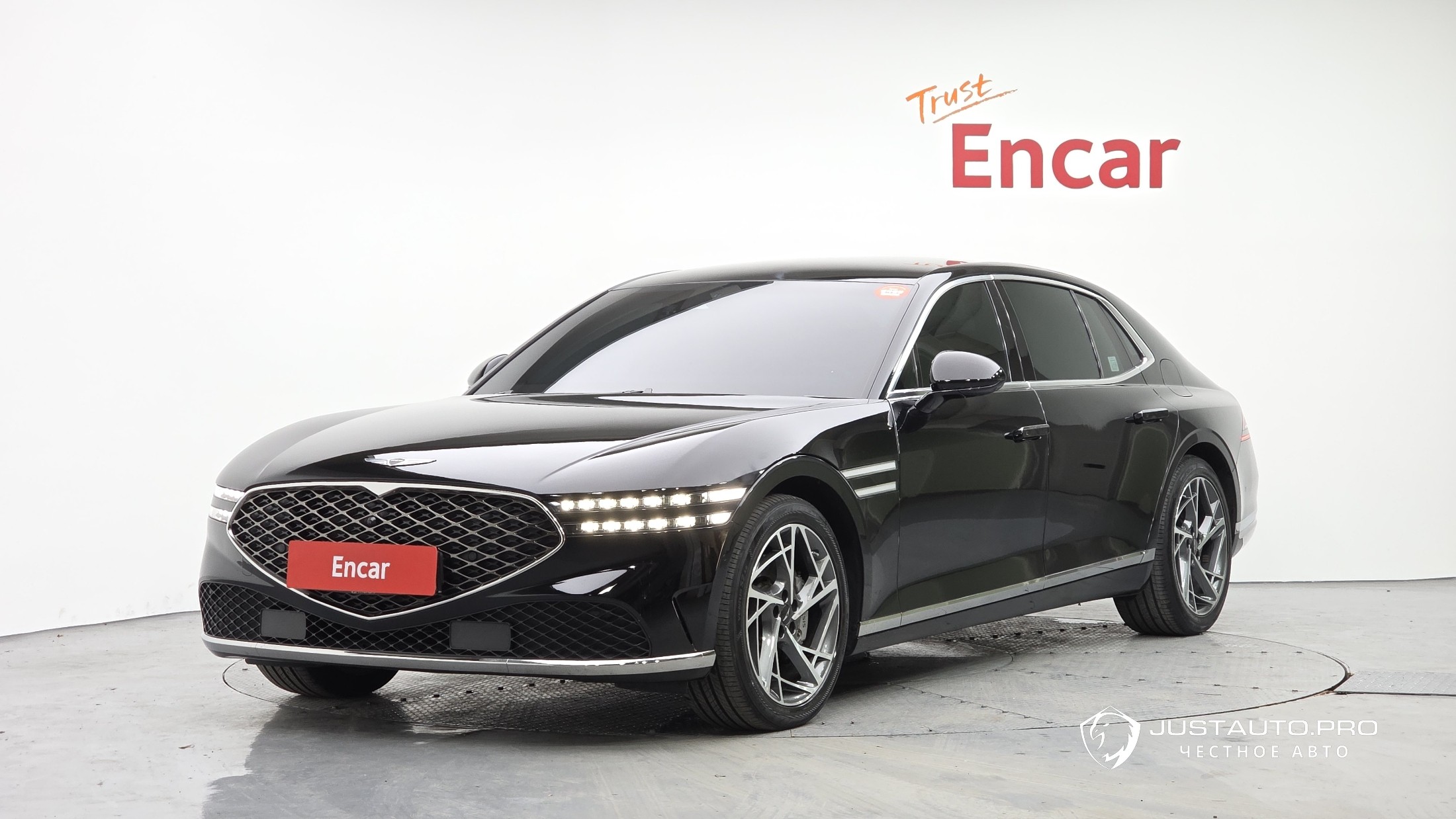 Автомобиль Genesis G90