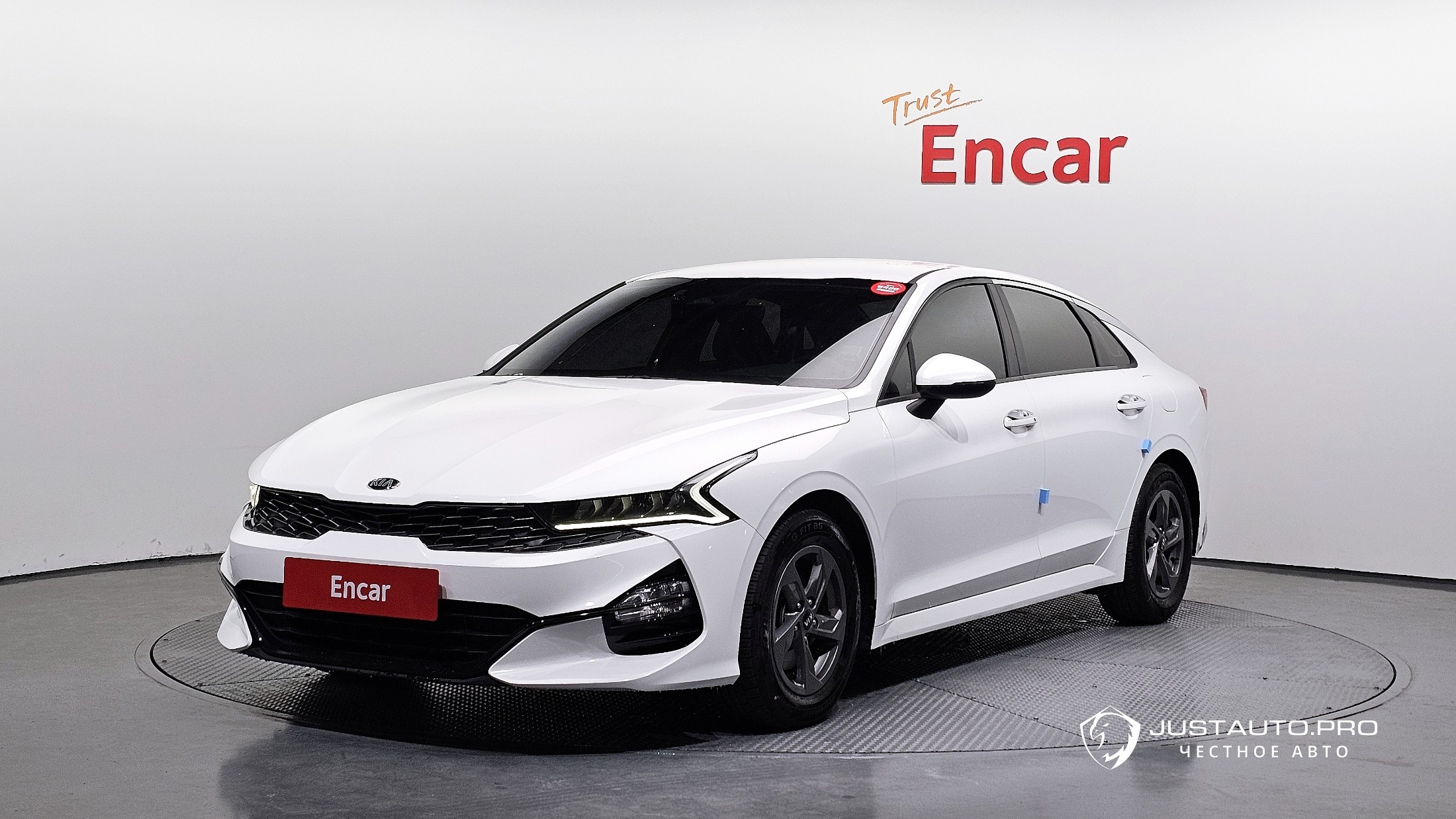 Автомобиль Kia K5