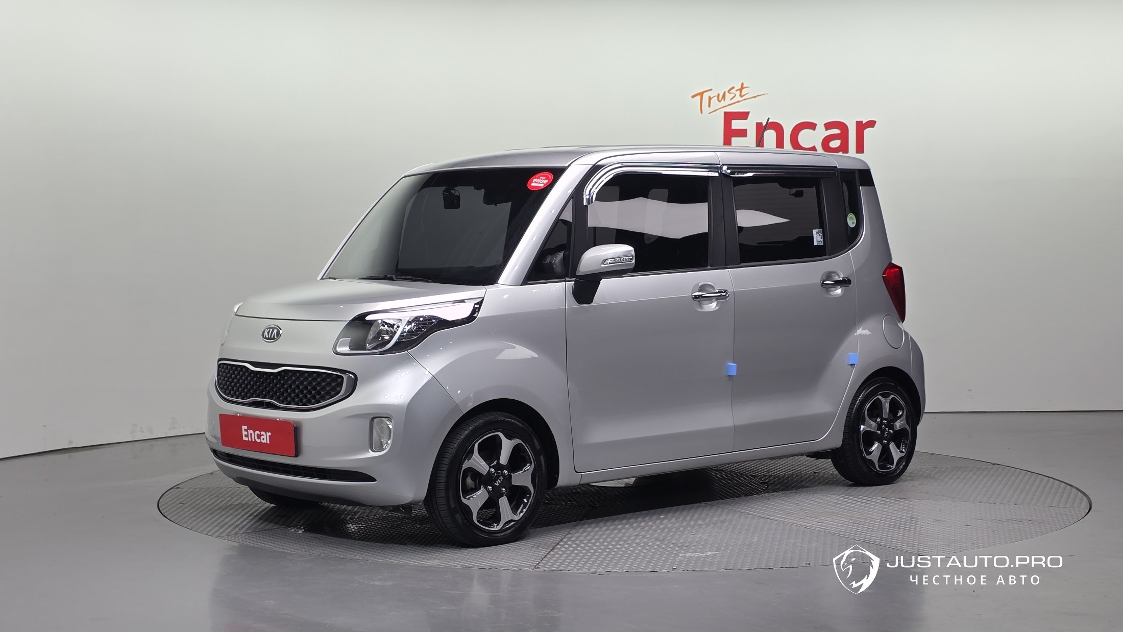 Автомобиль Kia RAY