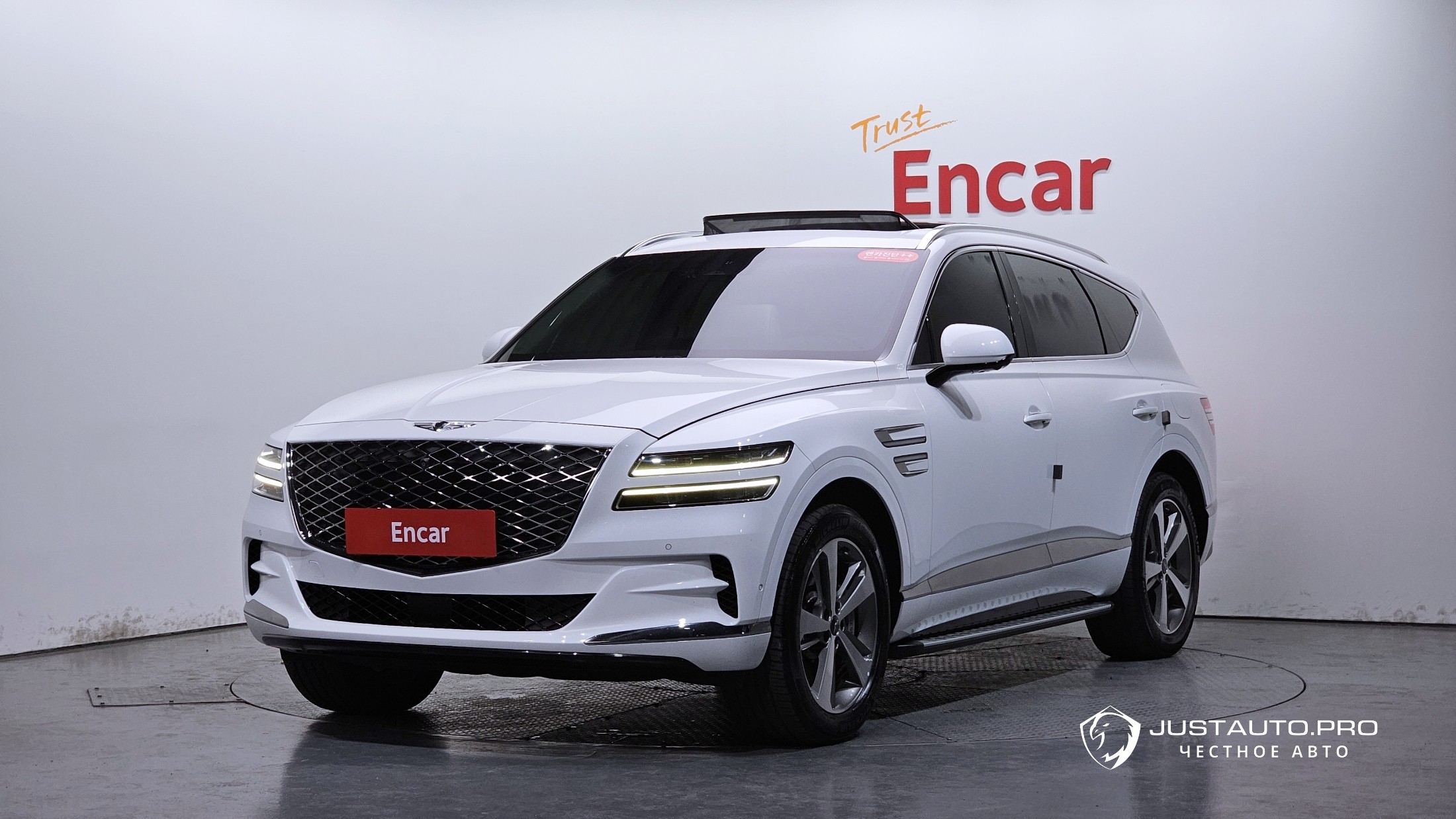 Автомобиль Genesis GV80